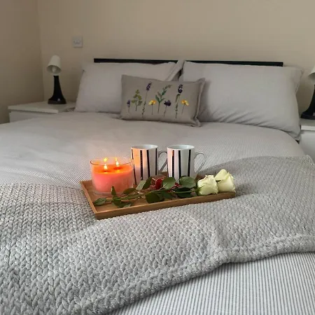 Apartment The Hidden Hicks - Sleeps 2 *